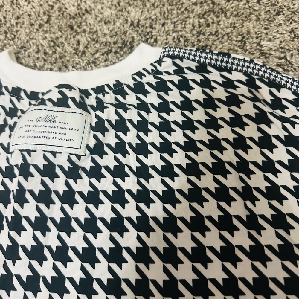 NEW Nike Women’s Black and White Houndstooth Activewear - Picture 6 of 7